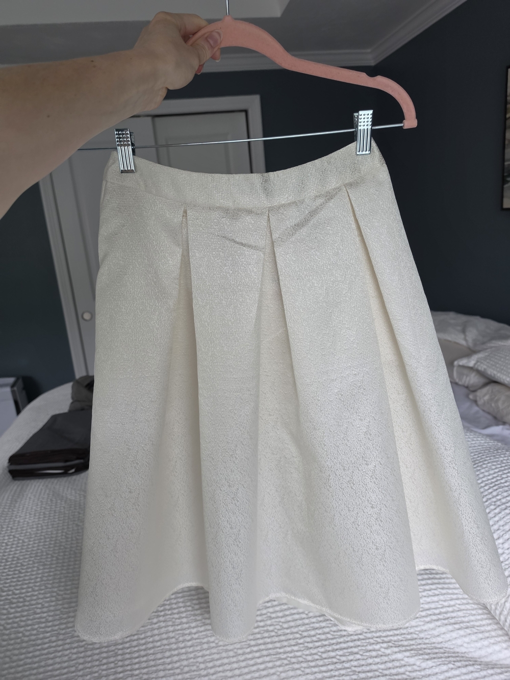 Express Ivory Textured Circle Skirt